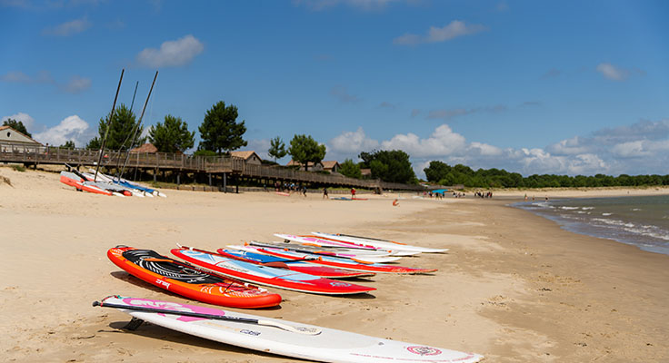 Cours de sports nautiques pour groupe d'amis ou famille près du Camping La Pointe du Médoc